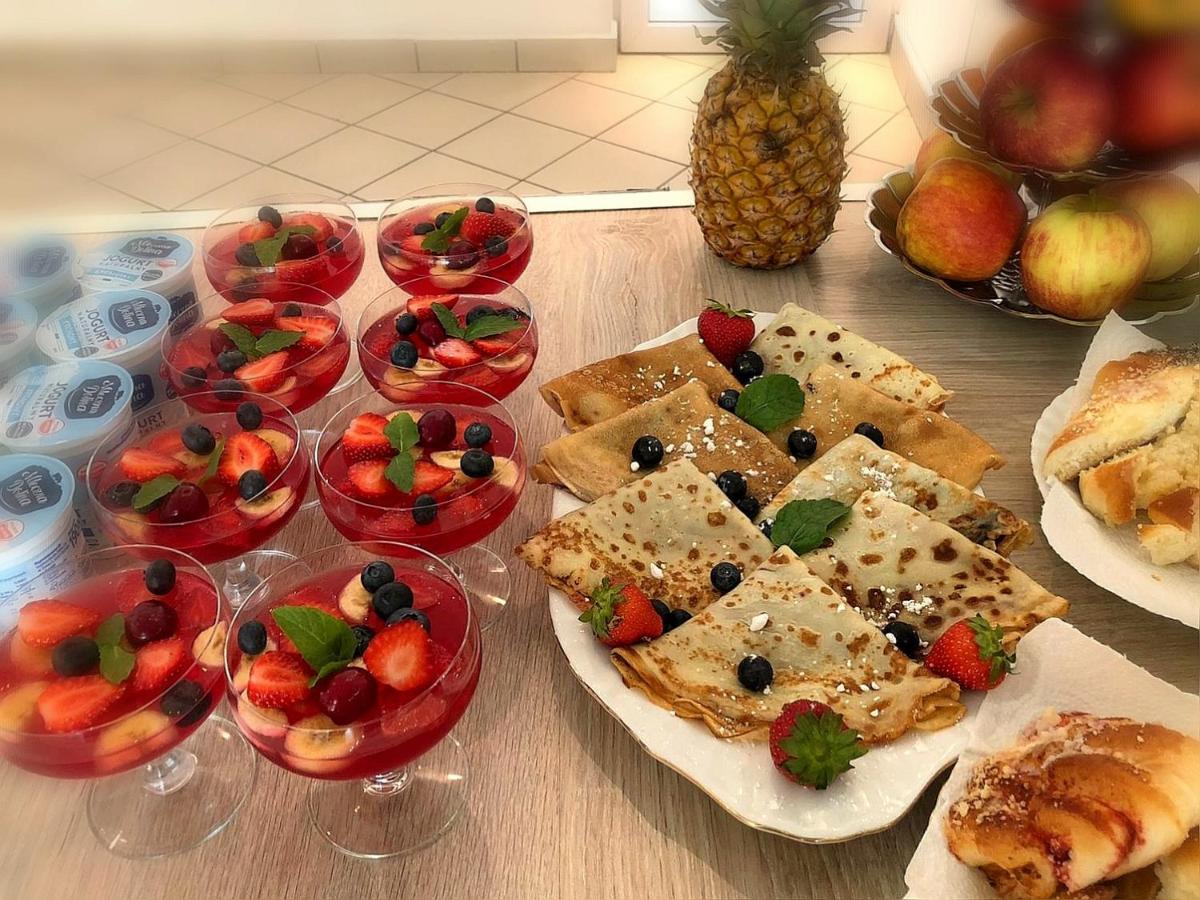 Bed and Breakfast Great Polonia Устка Экстерьер фото